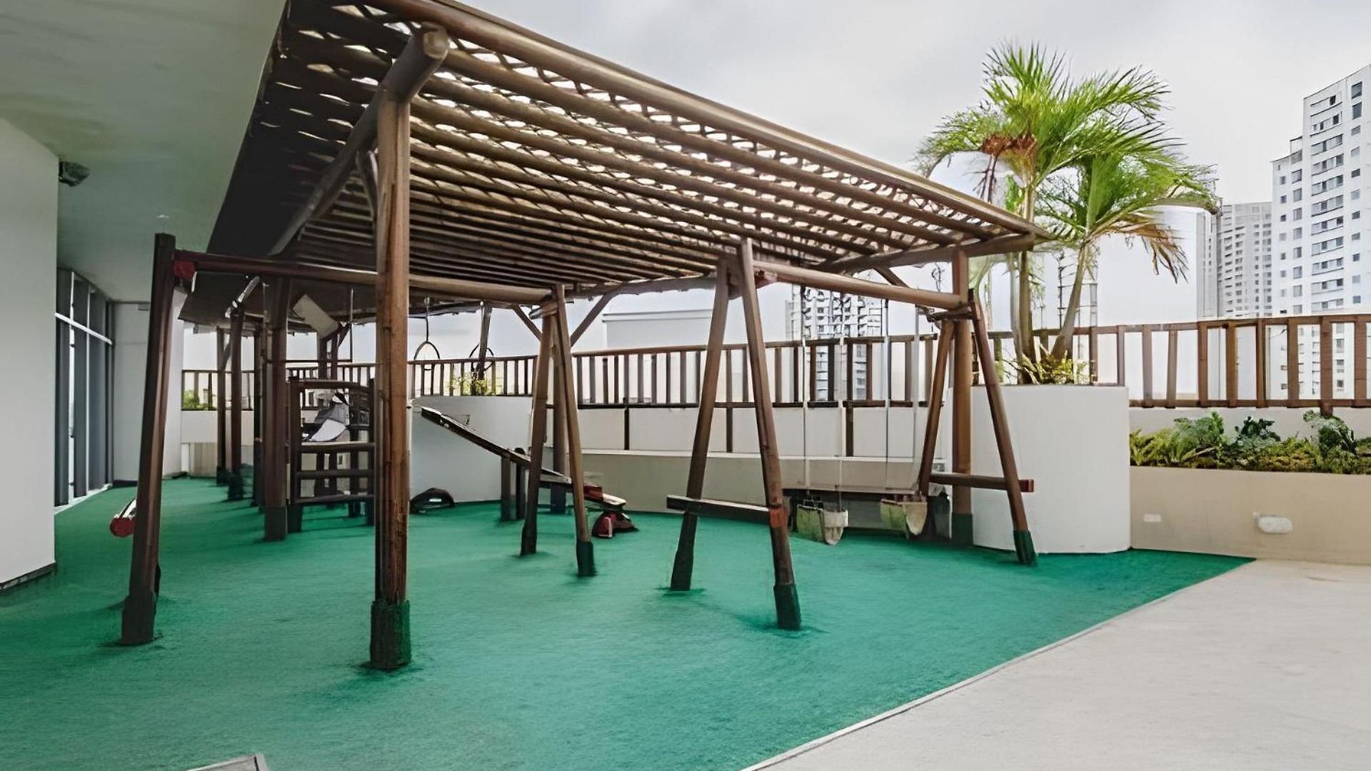 Sunset Oceanfront+ Gym Jacuzzi Apartamento *