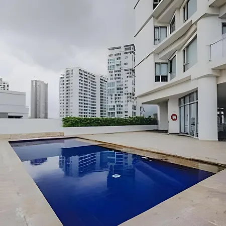 Sunset Oceanfront+ Gym Jacuzzi Apartamento *