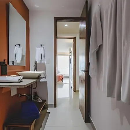 Apartamento Sunset Oceanfront+ Gym Jacuzzi