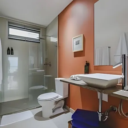 Sunset Oceanfront+ Gym Jacuzzi Apartamento