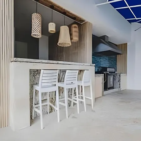 Sunset Oceanfront+ Gym Jacuzzi Apartamento *
